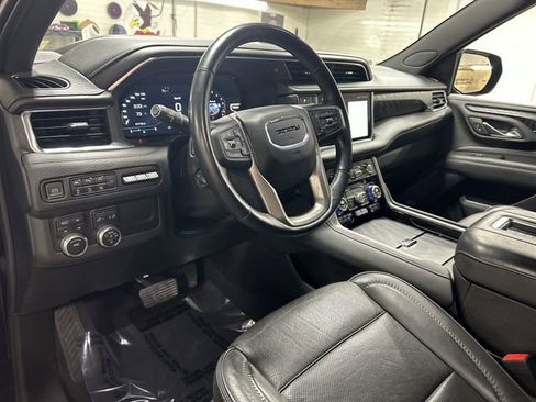 Certified 2022 GMC Yukon XL Denali AWD/4WD image 11