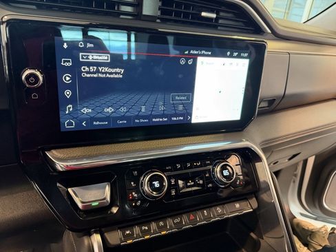 Used 2024 GMC Sierra 1500 Denali image 13