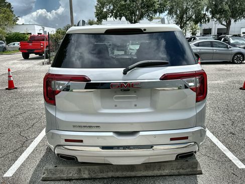 Used 2021 GMC Acadia Denali w/ Denali Technology Package FWD image 7