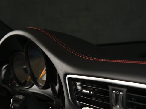 Used 2019 Porsche 911 GT3 RWD image 9