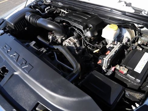 Used 2019 RAM 1500 Laramie image 4