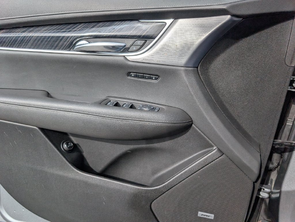 Used 2024 Cadillac XT6 Premium Luxury w/ LPO, Floor Liner Package AWD/4WD image 16