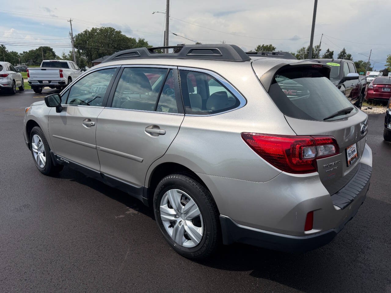 Used 2016 Subaru Outback 2.5i w/ Protection Package #1 AWD/4WD image 3