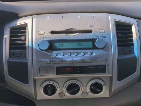 Used 2007 Toyota Tacoma PreRunner image 17