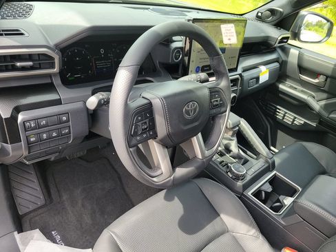 New 2026 Toyota 4Runner Limited AWD/4WD image 7