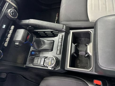 Used 2025 Toyota Tacoma TRD Off-Road AWD/4WD image 29