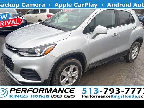 Used 2019 Chevrolet Trax LT w/ LT Convenience Package image 1