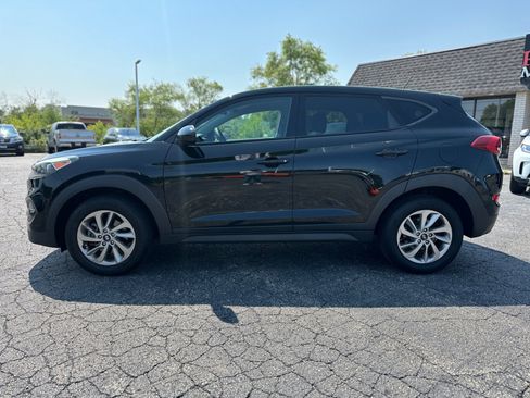 Used 2017 Hyundai Tucson SE FWD image 2