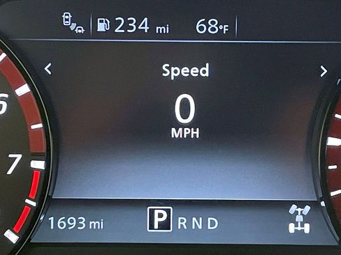 Used 2025 Nissan Frontier PRO-4X image 5