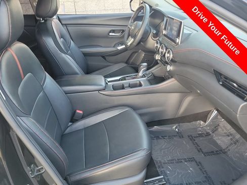 Used 2025 Nissan Sentra SR w/ SR Premium Package FWD image 20