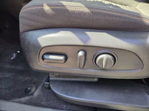Certified 2020 Chevrolet Equinox LT w/ Driver Convenience Package FWD image 22