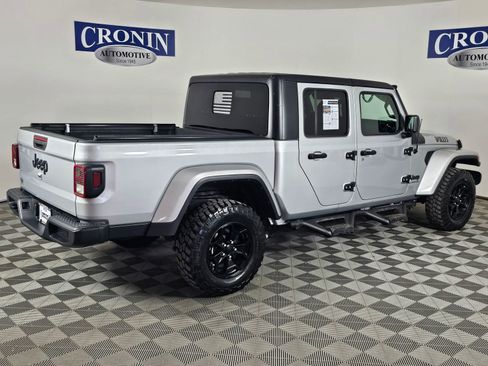 Used 2022 Jeep Gladiator Sport AWD/4WD image 30