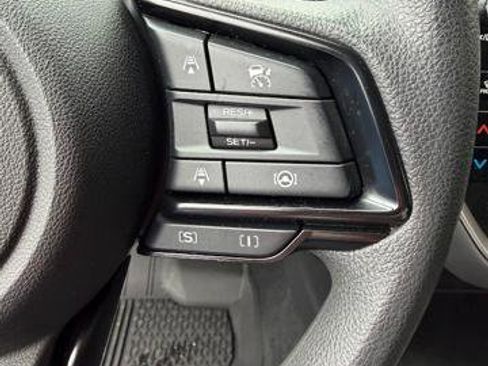 Used 2024 Subaru Crosstrek 2.0i Premium AWD/4WD image 16