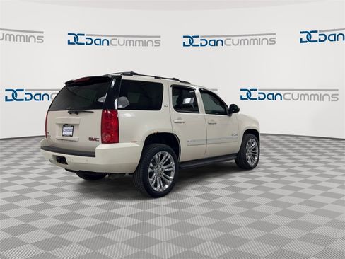 Used 2012 GMC Yukon SLT w/ SLT-2 Equipment Package image 8