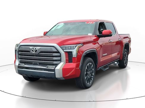 Used 2024 Toyota Tundra Limited AWD/4WD image 3