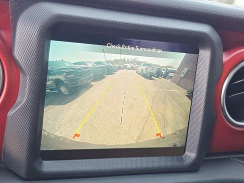 Used 2023 Jeep Wrangler Unlimited Rubicon w/ Xtreme 35 Tire Package image 27