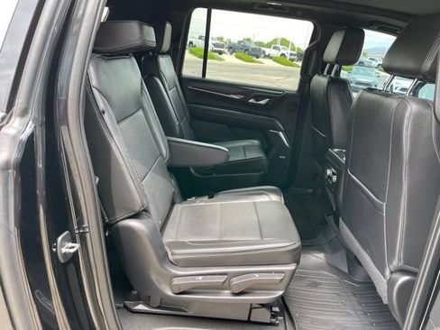 Used 2022 GMC Yukon XL Denali AWD/4WD image 19