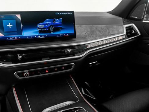 Used 2024 BMW X5 xDrive40i w/ Premium Essential Package image 35