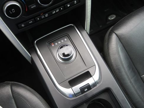 Used 2018 Land Rover Discovery Sport HSE AWD/4WD image 24