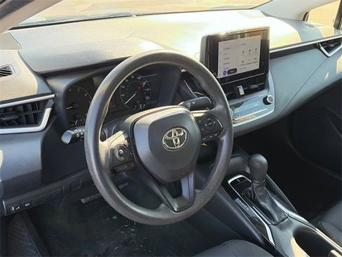 Used 2023 Toyota Corolla LE image 17