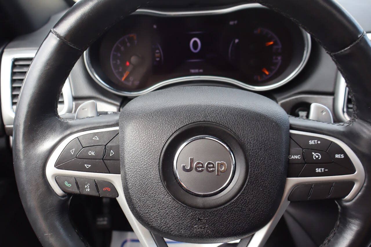 Used 2015 Jeep Grand Cherokee Altitude AWD/4WD image 16