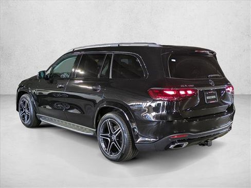 New 2026 Mercedes-Benz GLS 450 4MATIC image 9