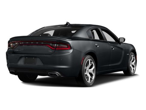 Used 2016 Dodge Charger R/T w/ Plus Group RWD image 2