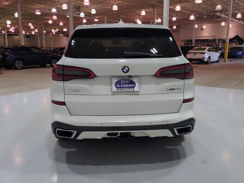 Used 2019 BMW X5 xDrive40i w/ M Sport Package AWD/4WD image 6