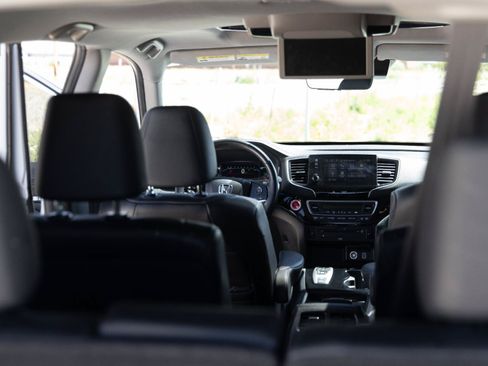Used 2021 Honda Pilot Touring image 21