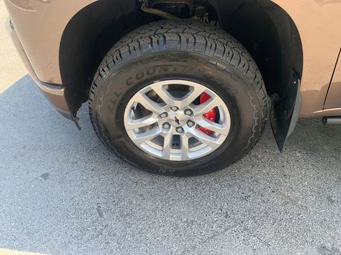 Used 2019 Chevrolet Silverado 1500 RST AWD/4WD image 28