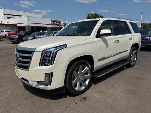 Used 2015 Cadillac Escalade Premium AWD/4WD image 1