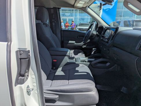 Used 2025 Nissan Frontier S AWD/4WD image 35