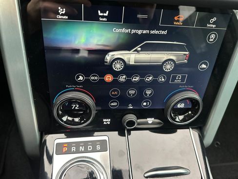 Used 2022 Land Rover Range Rover Westminster Edition image 27