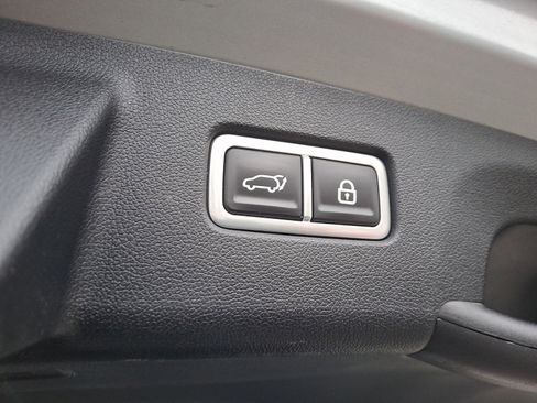 Used 2022 Kia Sorento SX image 31