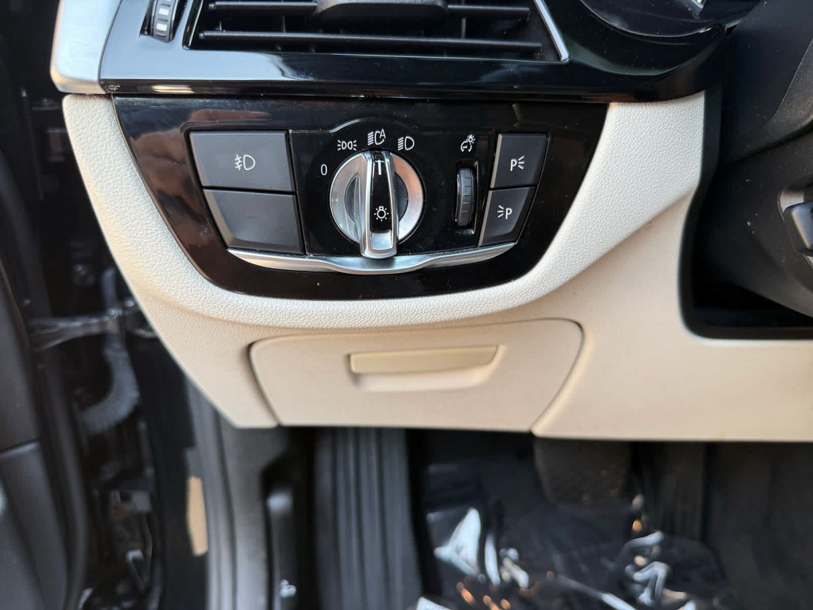 Used 2017 BMW 530i RWD image 27
