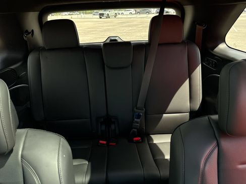 Used 2026 Hyundai Palisade Calligraphy FWD image 25