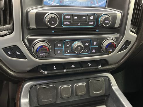 Used 2018 GMC Sierra 1500 SLE image 19