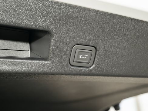 New 2026 Chevrolet Traverse LT w/ Driver Confidence Package image 36