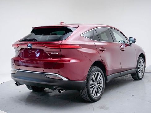 Used 2024 Toyota Venza Limited image 10