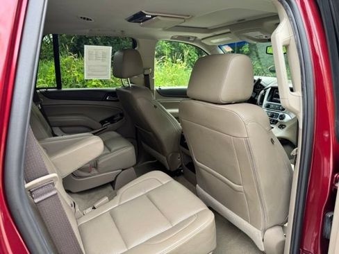 Used 2018 GMC Yukon SLT AWD/4WD image 18
