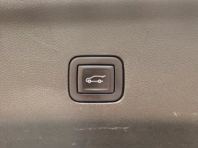 Used 2023 GMC Yukon Denali AWD/4WD image 31