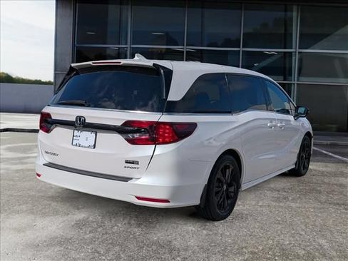 Used 2024 Honda Odyssey Sport image 7