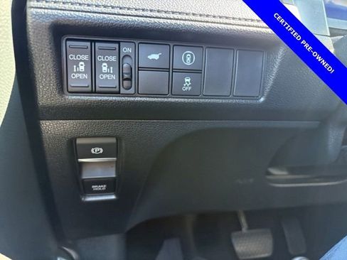 Certified 2024 Honda Odyssey Sport image 32