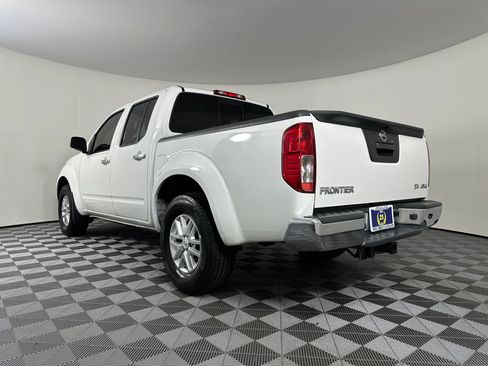 Used 2019 Nissan Frontier SV image 14