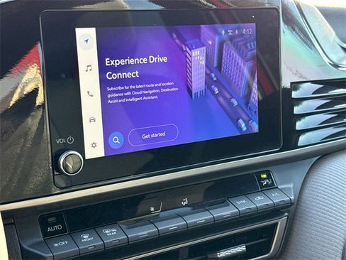 Used 2025 Toyota Camry SE image 21