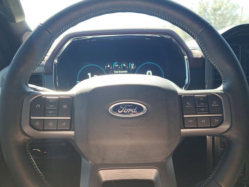 Used 2023 Ford F150 Lariat image 18