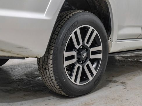 Used 2016 Toyota 4Runner Limited AWD/4WD image 58