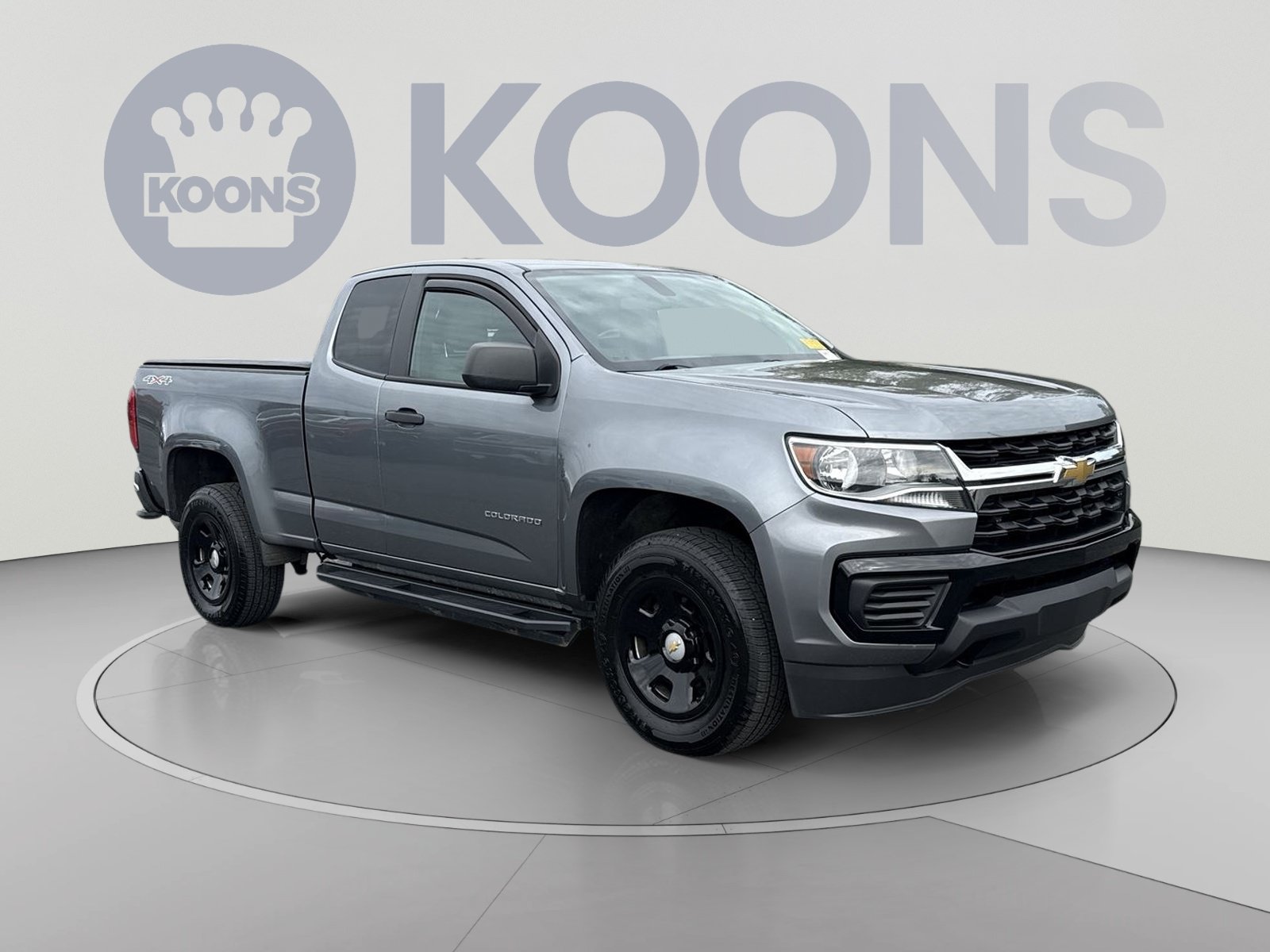 Used 2021 Chevrolet Colorado W/T AWD/4WD image 2