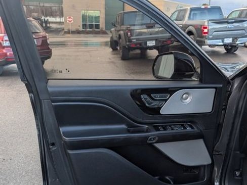 Used 2020 Lincoln Aviator Reserve w/ Equipment Group 201A image 24