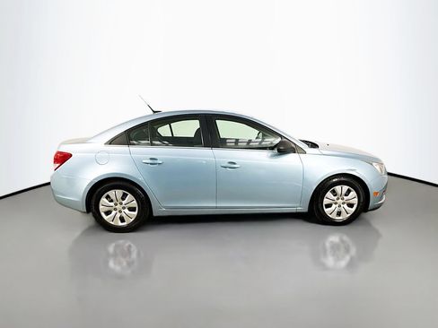 Used 2012 Chevrolet Cruze LS w/ Connectivity Package FWD image 9